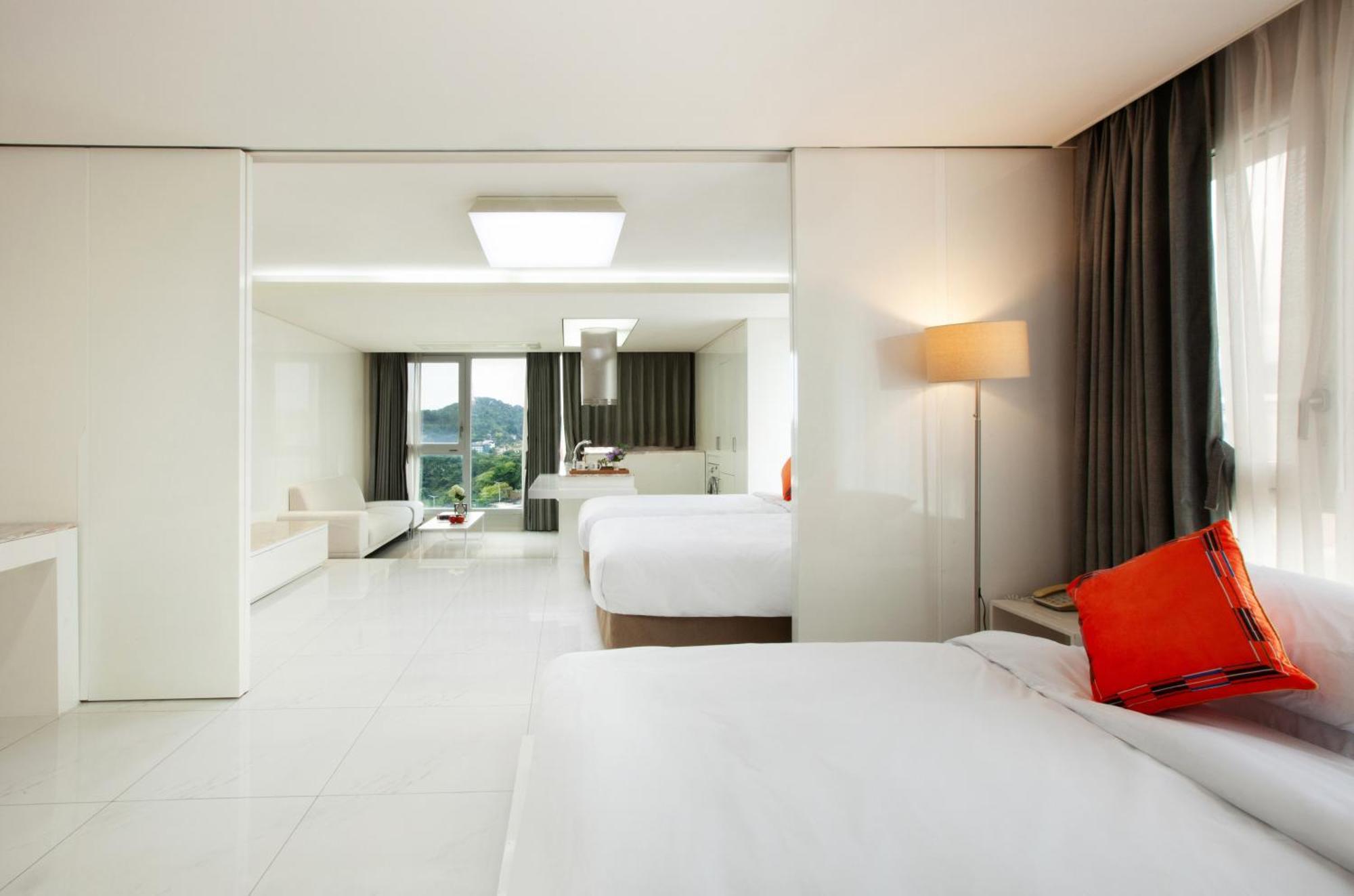 Shin Shin Hotel Jeju Ocean Σεογκουίπο Εξωτερικό φωτογραφία